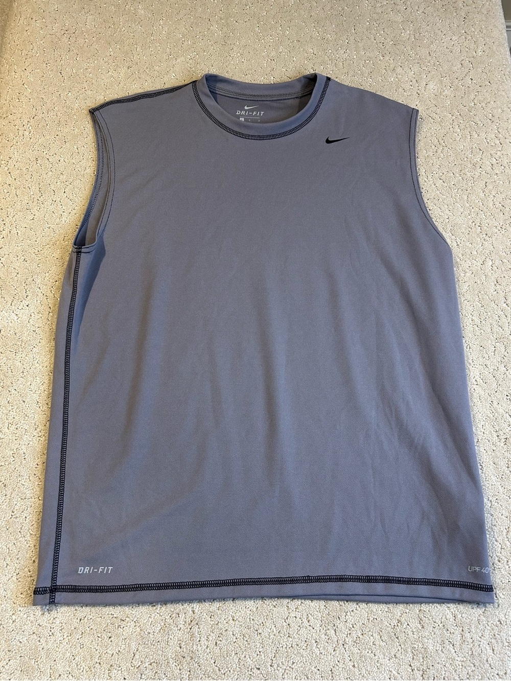 NIKE PRO COMBAT DRI-FIT SHIRT SIZE L GRAY CHEST IS 21" LENGTH IS 28"